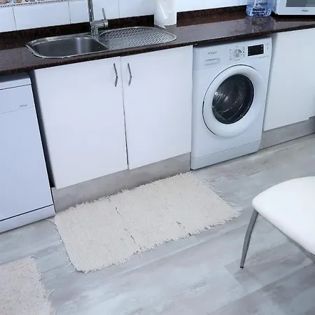 Entire , 2 Bedrooms Newly Remodeled Center Barcelona * 시체스